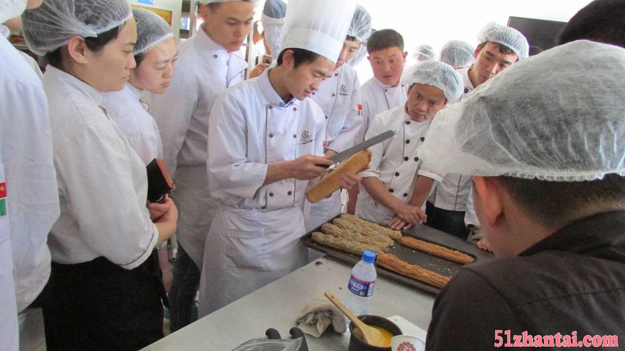 济宁哪有专业培训蛋糕面包咖啡制作的地方-图1