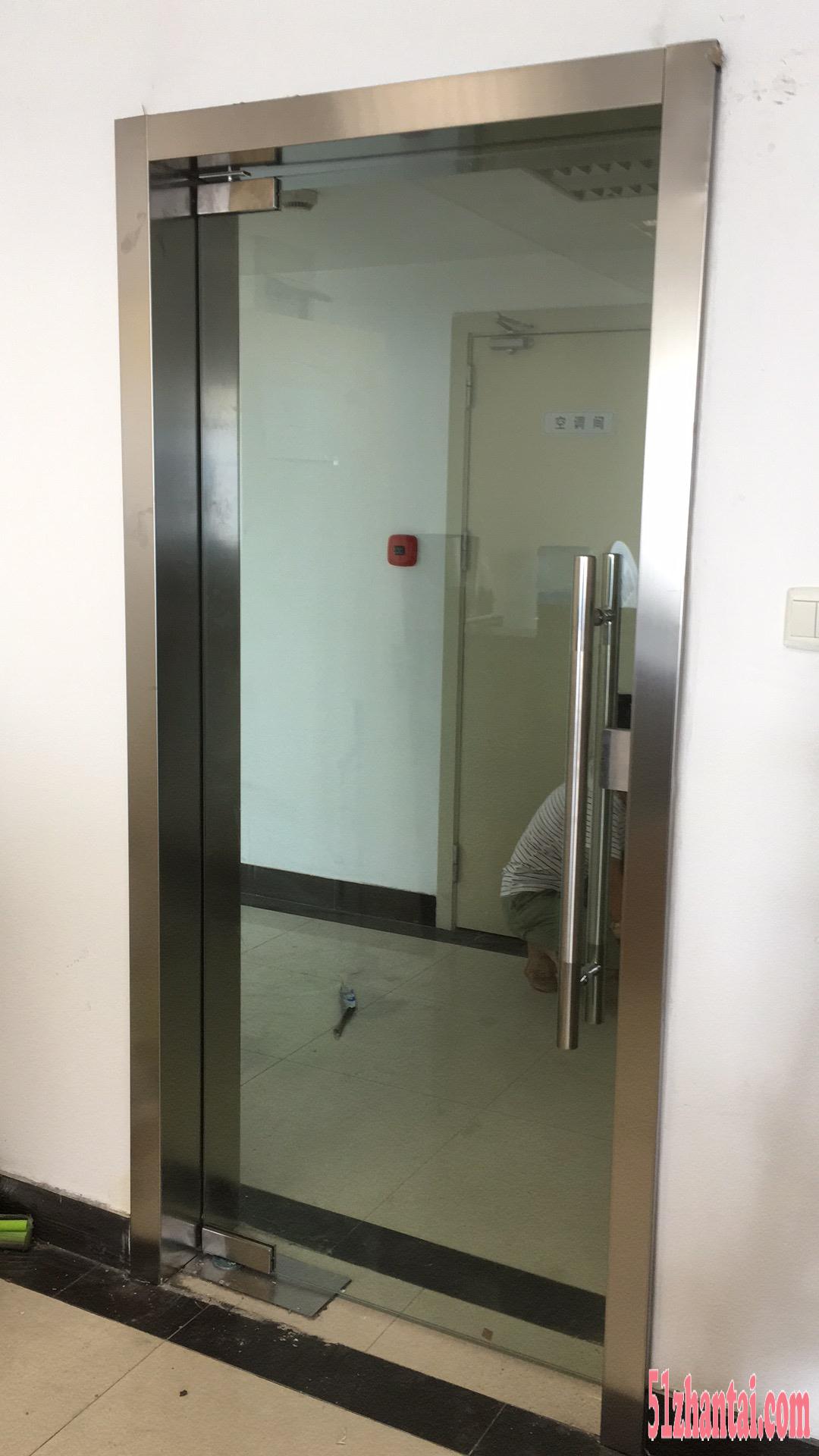 上海维修玻璃门地弹簧长宁区玻璃门地锁安装更换-图1