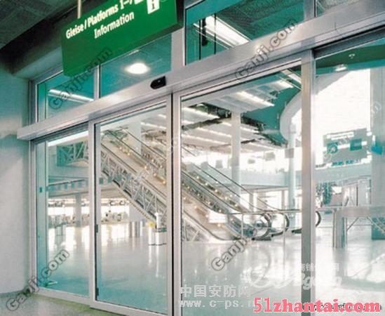 天津大港区无框玻璃门专业定制，天津安装黑钛金玻璃门质量放心-图3