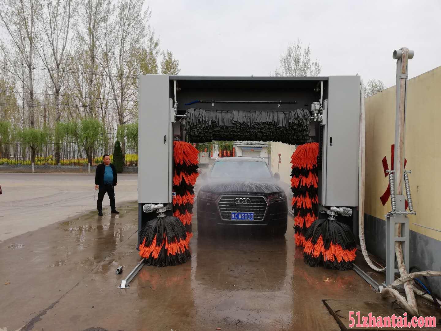 凯萨朗洗车机厂家：雨天清洁,保护车漆-图3