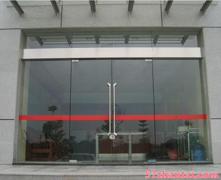 北京兆维大厦安装玻璃门弹簧门维修-图1