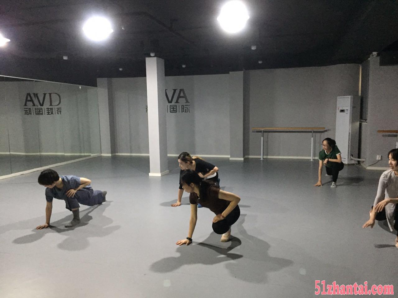 专业系统的中国舞暑假集训就在南京帝娃国际哦-图4